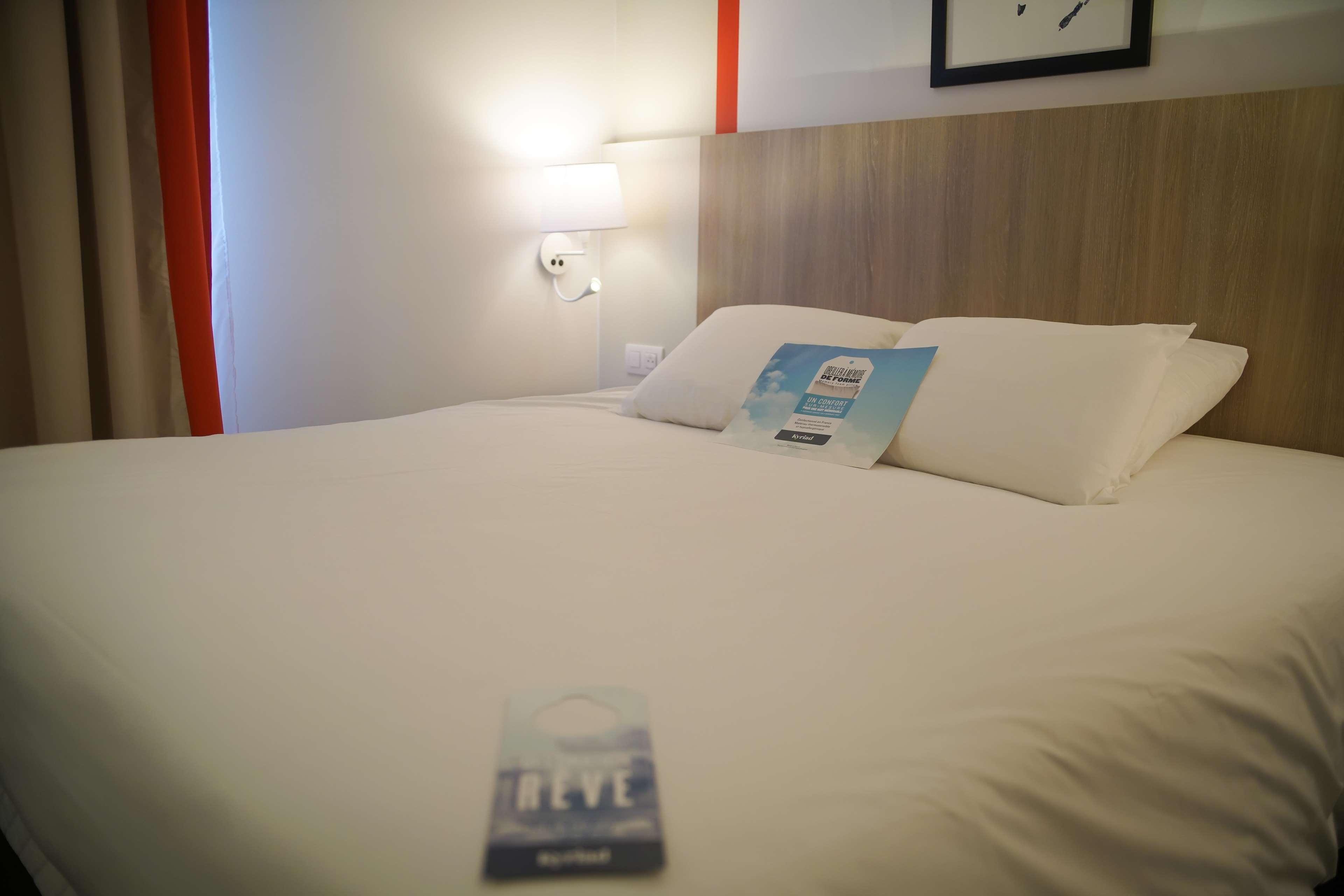 Kyriad Hotel La Flèche Eksteriør billede