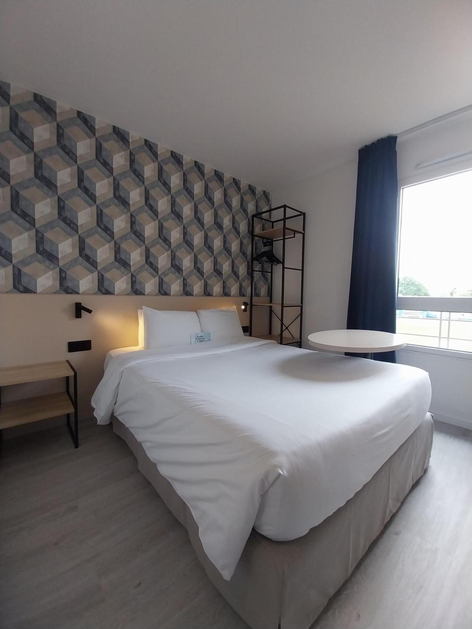Kyriad Hotel La Flèche Eksteriør billede