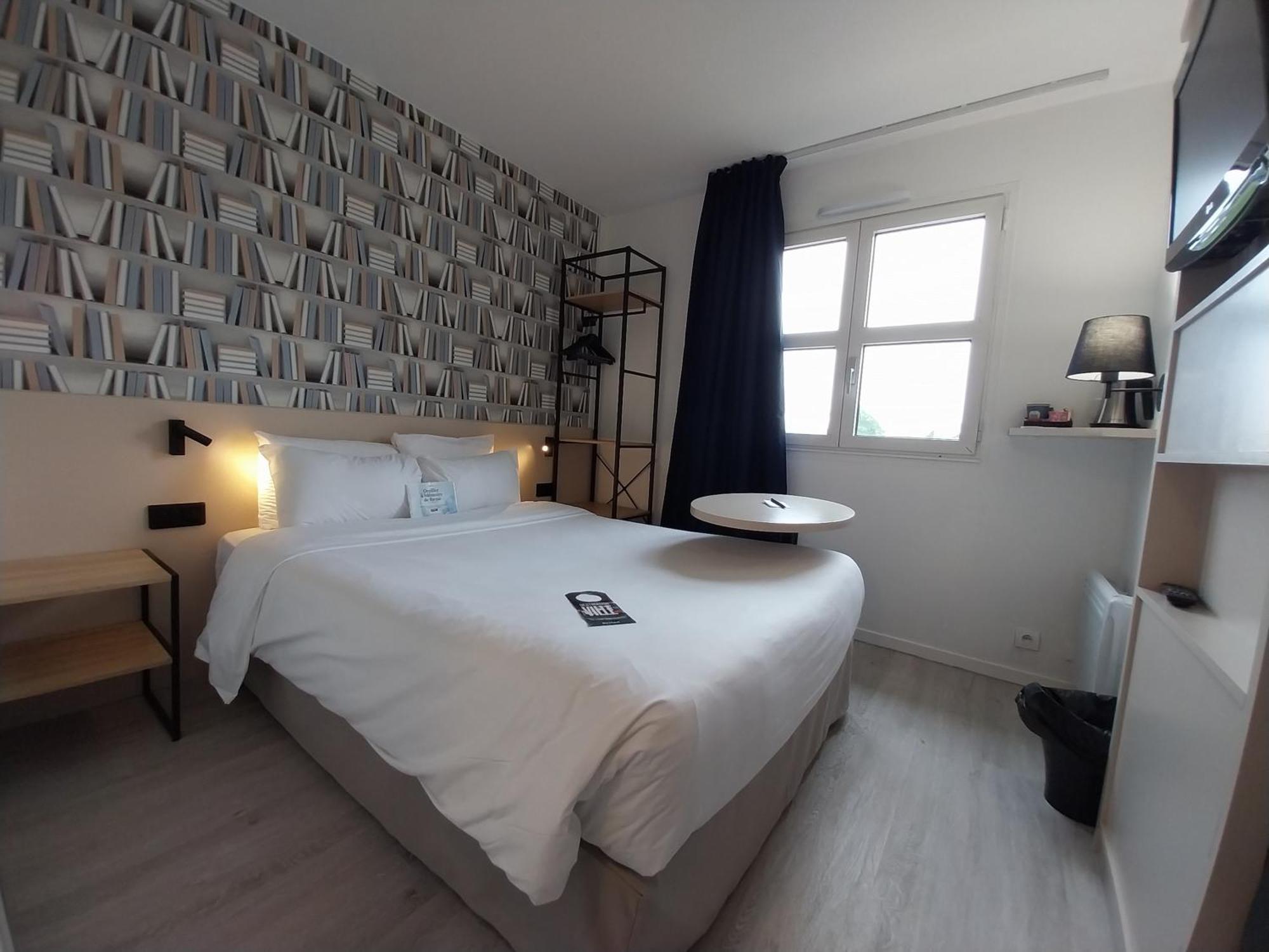 Kyriad Hotel La Flèche Eksteriør billede