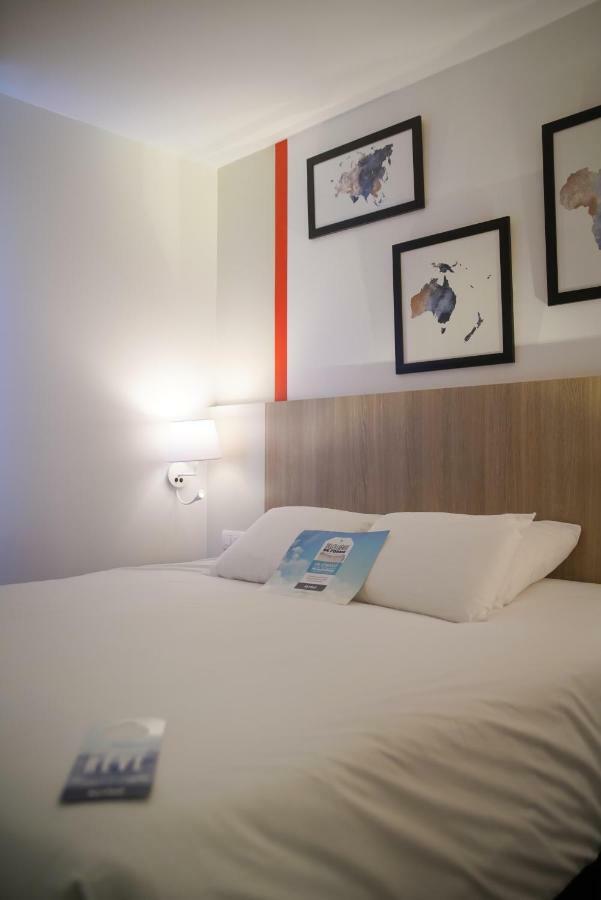 Kyriad Hotel La Flèche Eksteriør billede